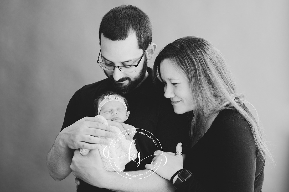 Newborn girl and Family Session by Iowa Newborn Photographer KS Photography