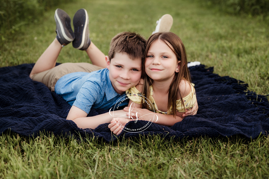 Iowa Sibling Session photographed by Iowa Family Photographer KS Photography