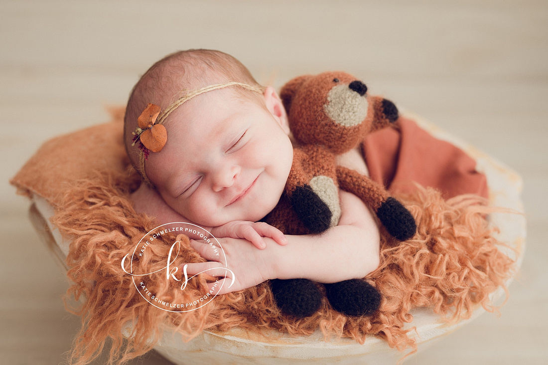 Precious Newborn Girl + Family session photographed by IA newborn Photographer KS Photography