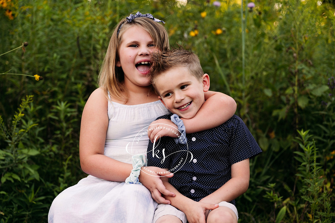 Iowa sibling session photographed by IA Family Photographer, KS Photography
