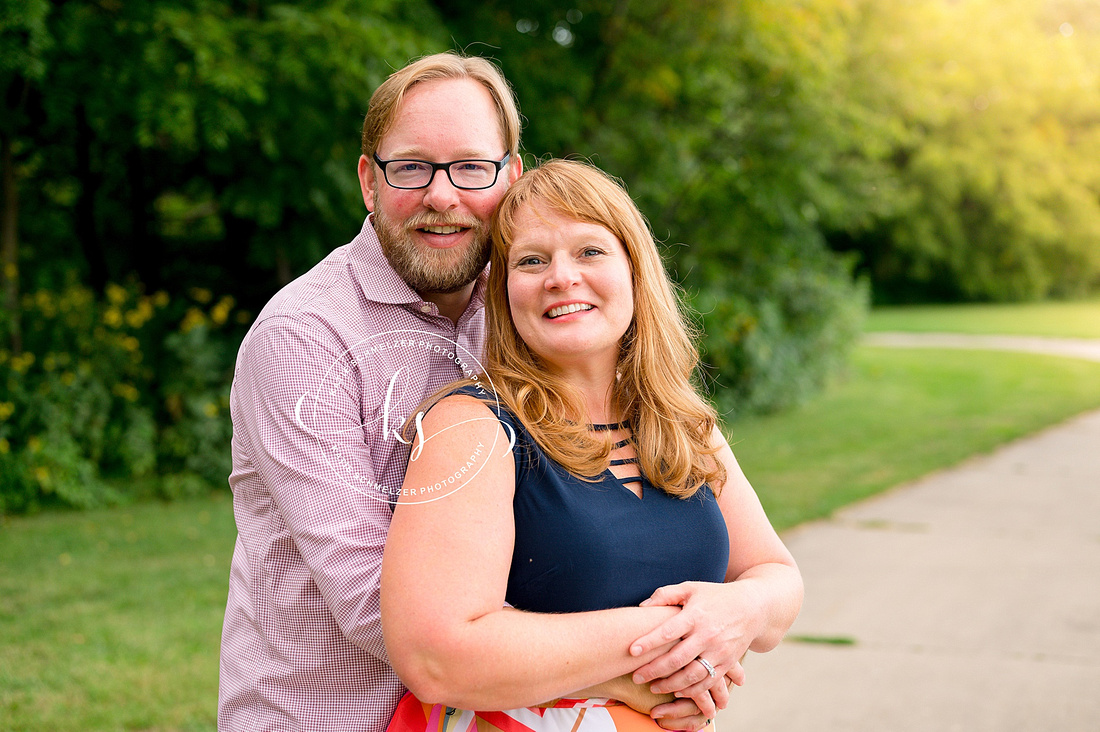 Iowa Outdoor Family Mini Session photographed by Iowa Family Photographer   KS Photography