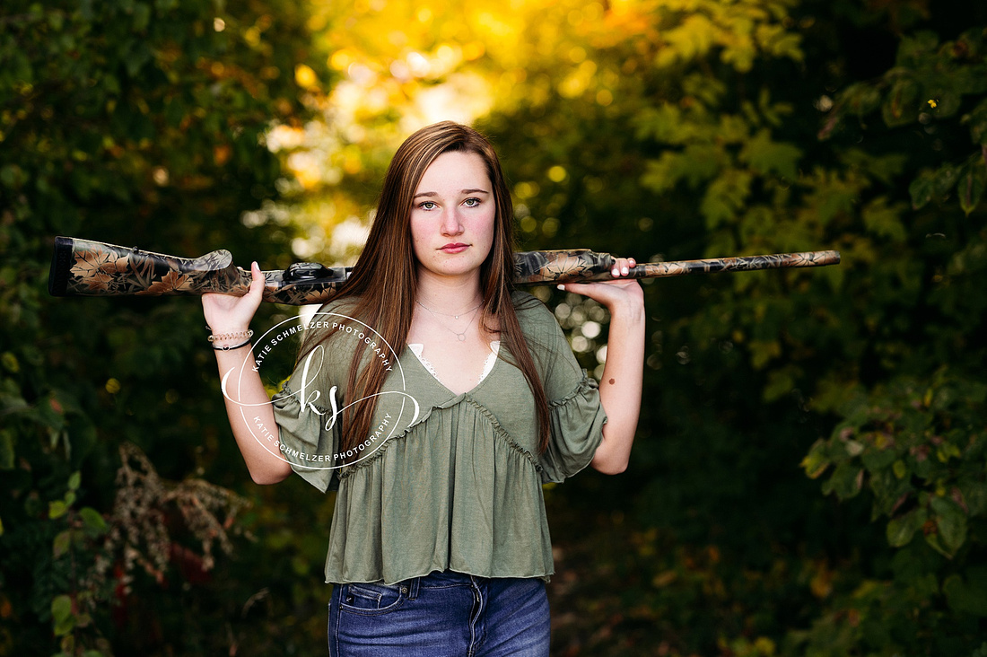 Fall Iowa Senior Session at Lake McBride photographed by Iowa Senior Photographer KS Photography