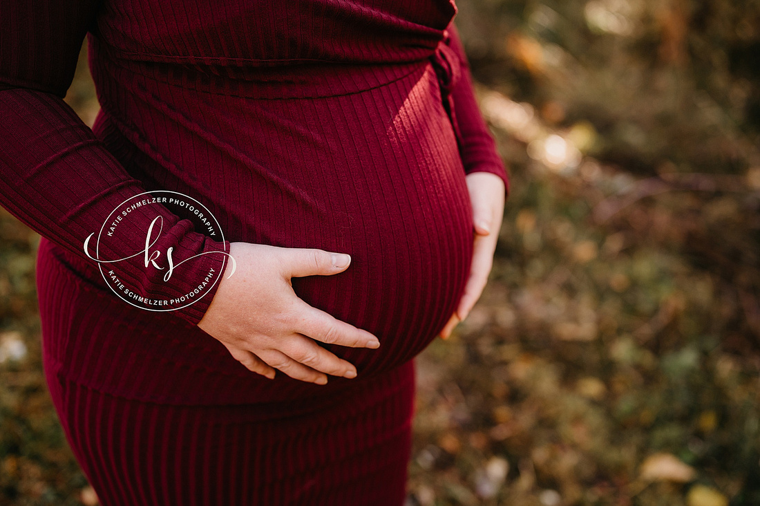 Stunning Fall Maternity Session photographed by Iowa Maternity Photographer KS Photography