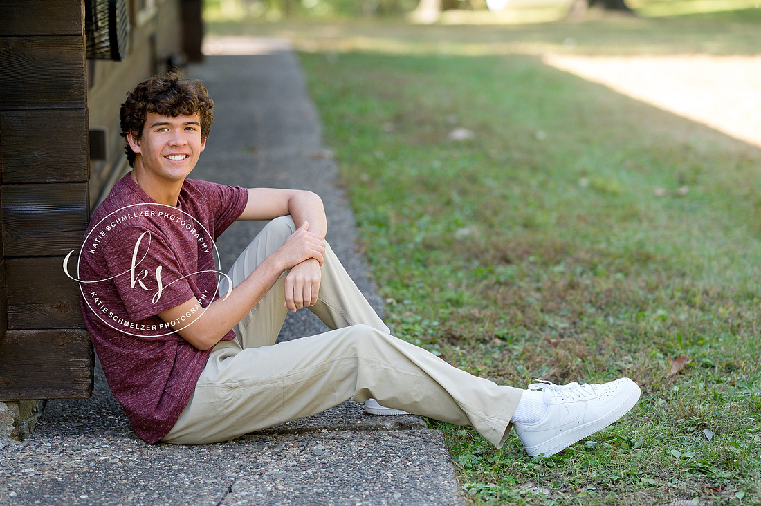 Kent Park Senior Session photographed by Iowa Senior Photographer KS Photography