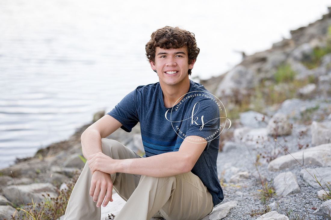 Kent Park Senior Session photographed by Iowa Senior Photographer KS Photography