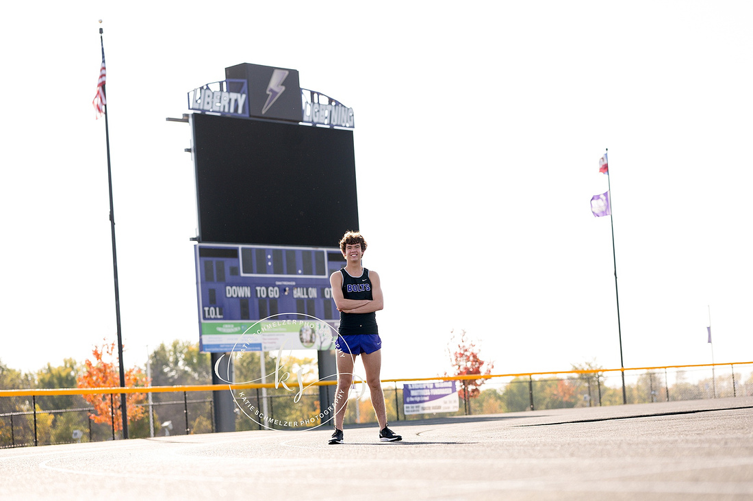 Kent Park Senior Session photographed by Iowa Senior Photographer KS Photography