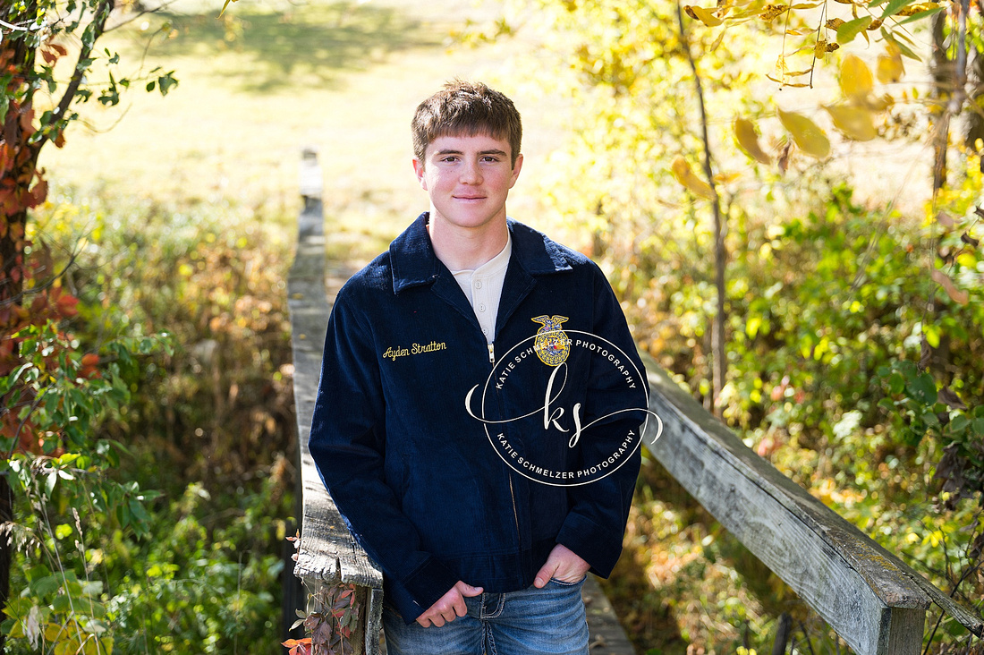 Outdoor Iowa Senior Portraits photographed by Iowa Senior Photographer KS Photography