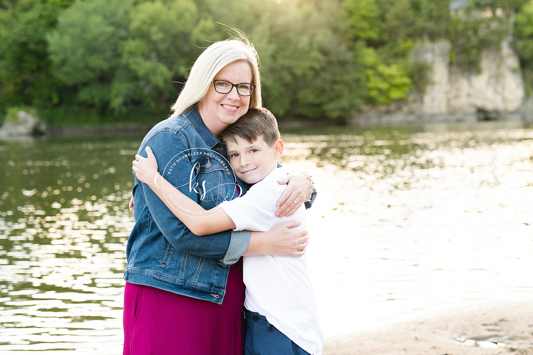 Iowa Family session photographed by IA family Photographer KS Photography 