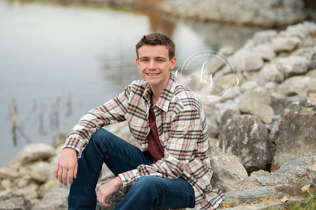 Kent Park Senior Session photographed by   Iowa Senior Photographer KS Photography