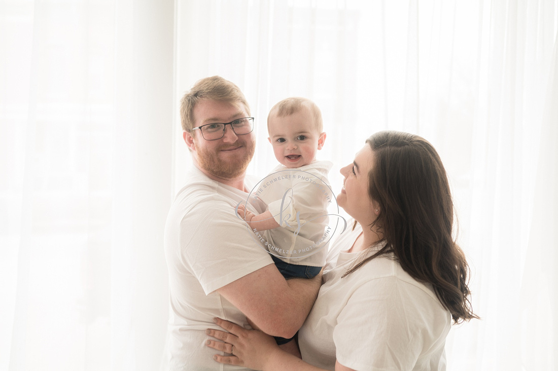 1 Year Milestone + Cake Smash Session photographed by Iowa Milestone Photographer KS Photography