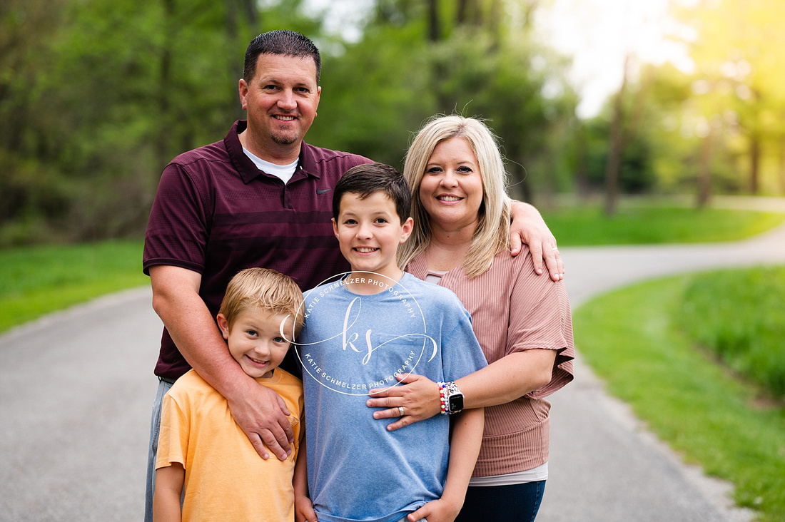 Outdoor Iowa Family Session photographed by Iowa Family Photographer KS Photography