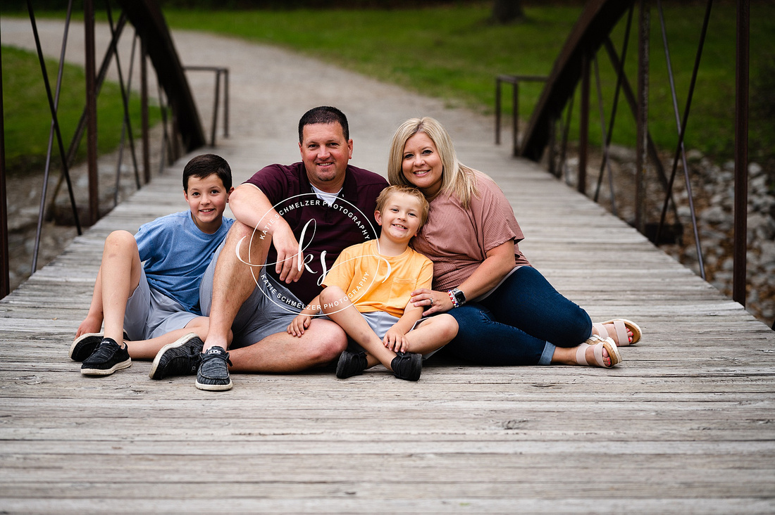 Outdoor Iowa Family Session photographed by Iowa Family Photographer KS Photography