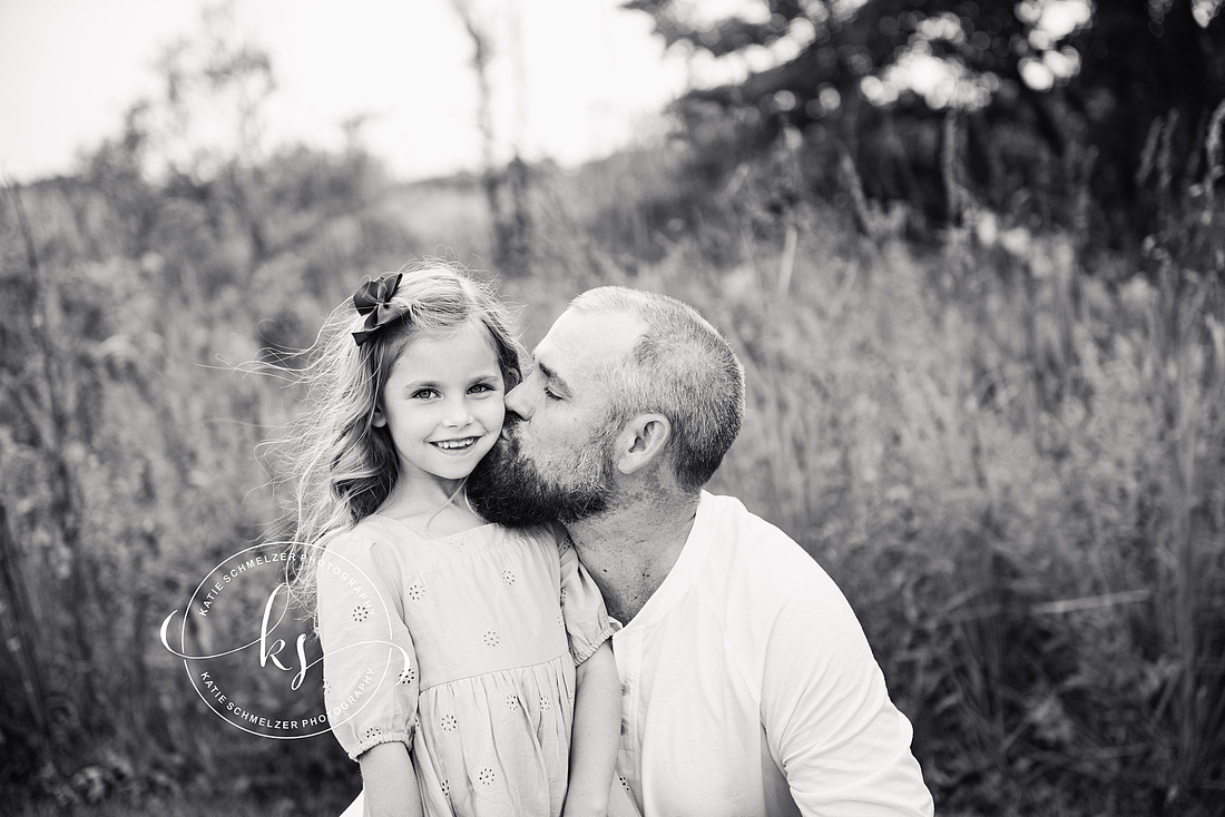 Kent Park Family Portraits with Iowa family photographer KS Photography