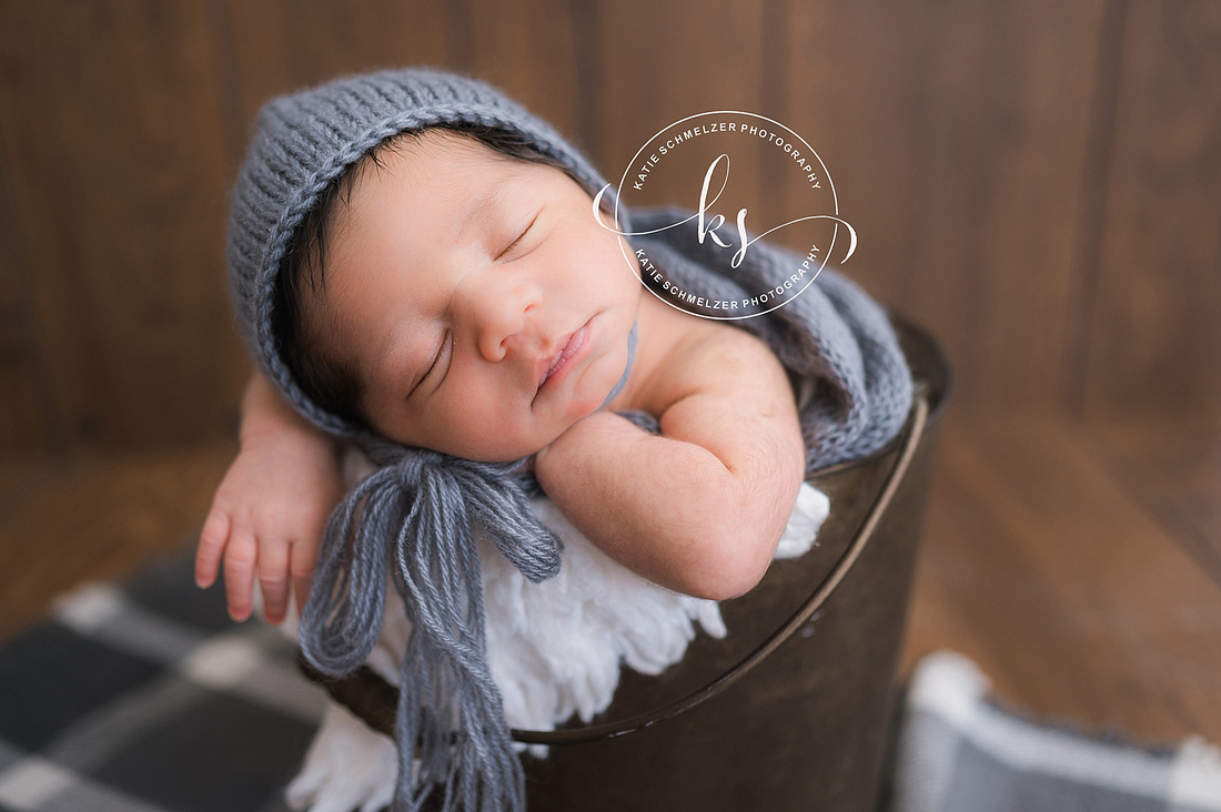 Cozy Iowa Newborn Session photographed by  Iowa Newborn Photographer KS Photography 