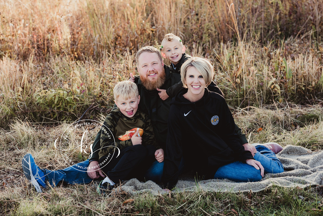 Iowa Family Portraits in local park with KS Photography