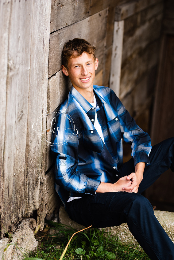 Kent Park Senior Portraits in Iowa with IA senior portrait photographer KS Photography