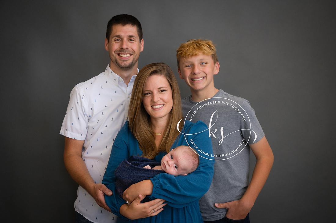 Iowa Studio Family Session photographed by Iowa Family Photographer KS Photography