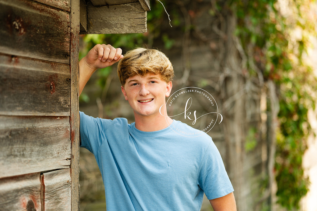 Amana Golf Course Senior Session photographed by Iowa Senior Photographer KS Photography