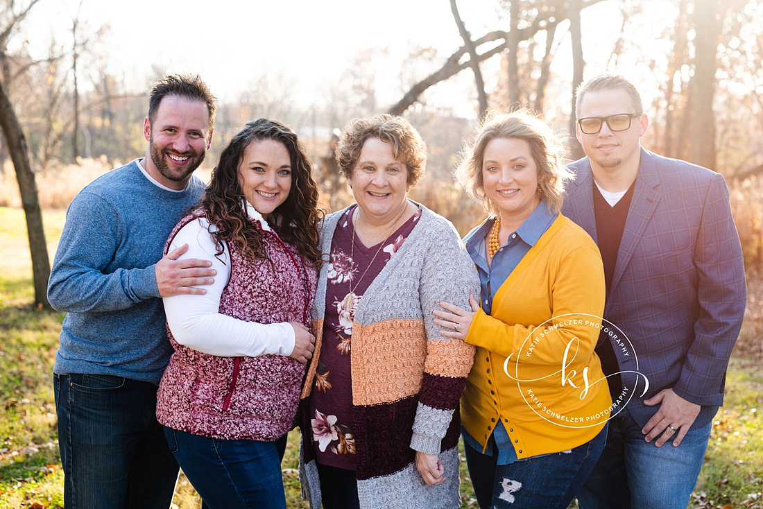 Fall Iowa Extended Family Session photographed by Family Photographer KS Photography