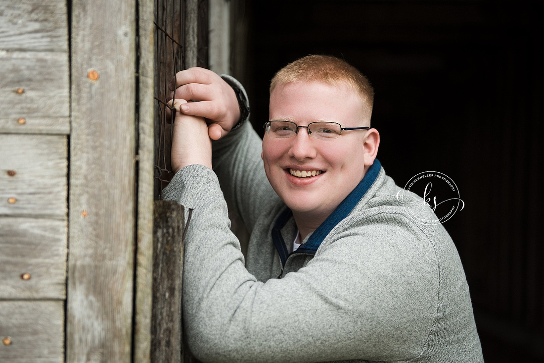 Katie S_Iowa Senior Portrait Photographer_Hunter_0046