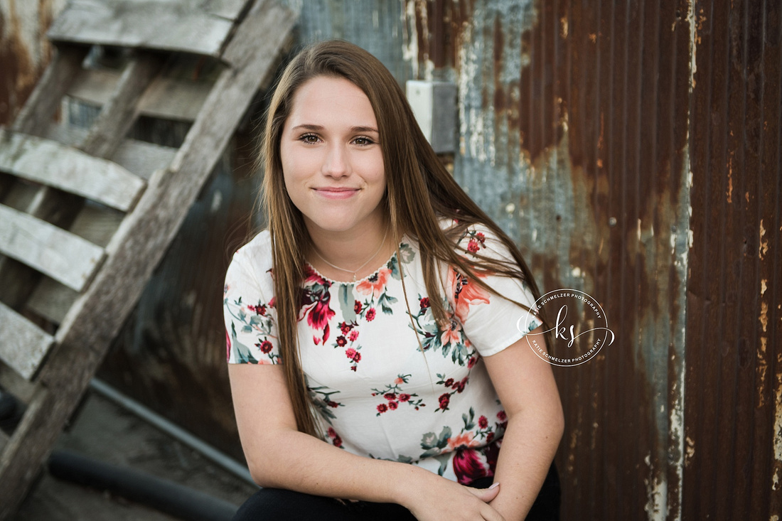 Katie S_Iowa Senior Portrait Photographer_Evans Twins_0030