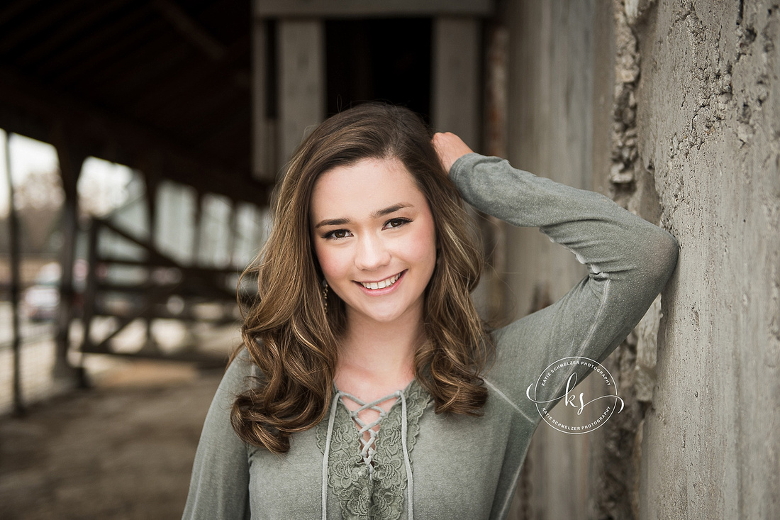 Katie S_Iowa Senior Portrait Photographer_Sophia_0099