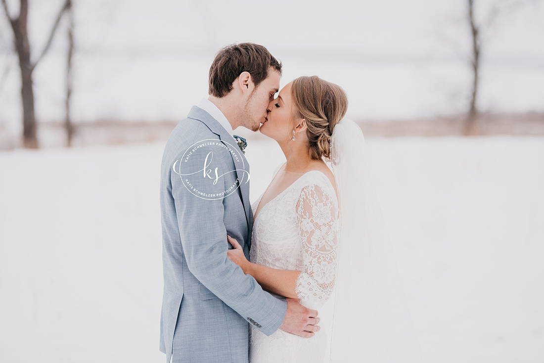 Iowa Winter Wedding photographed by IA Wedding Photographer KS Photography