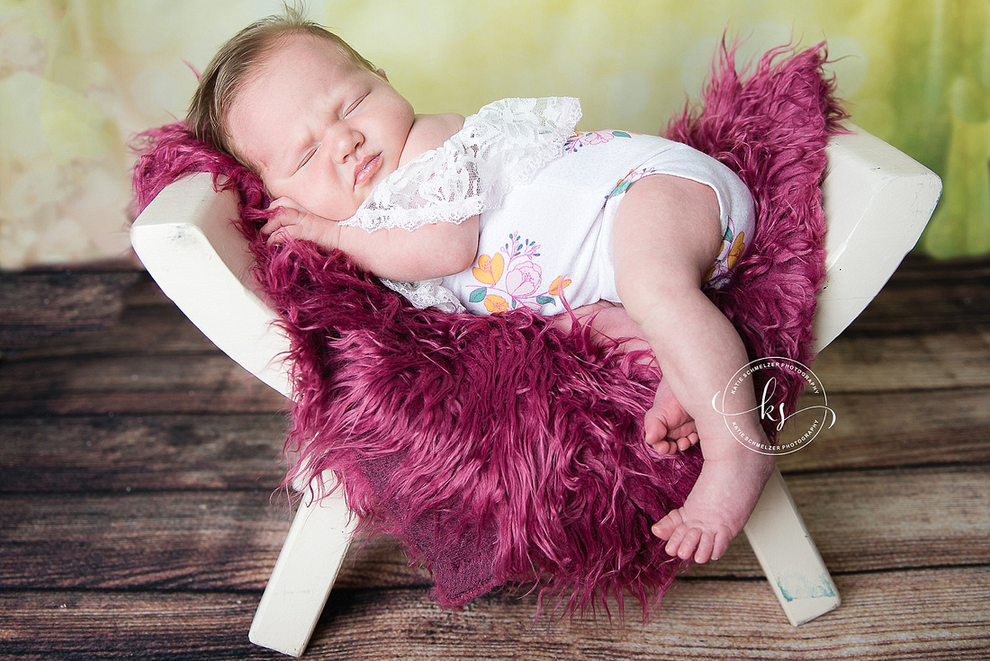 Katie Schmelzer Photography_Iowa Newborn Photographer