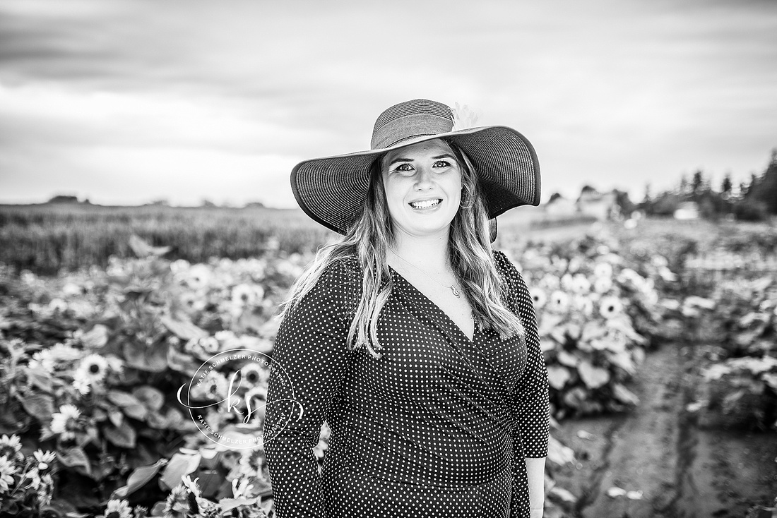 Senior portraits in sunflower fields of Colony Pumpkin Patch by KS Photography