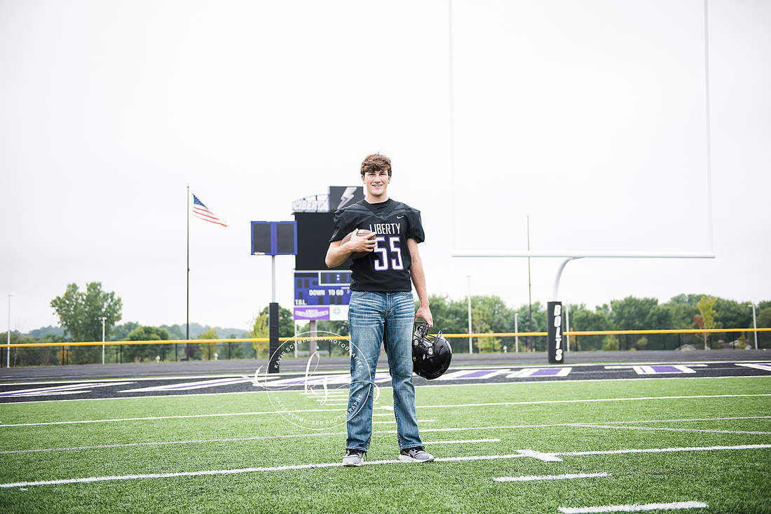 Downtown Iowa senior portraits with IA senior portrait photographer KS Photography