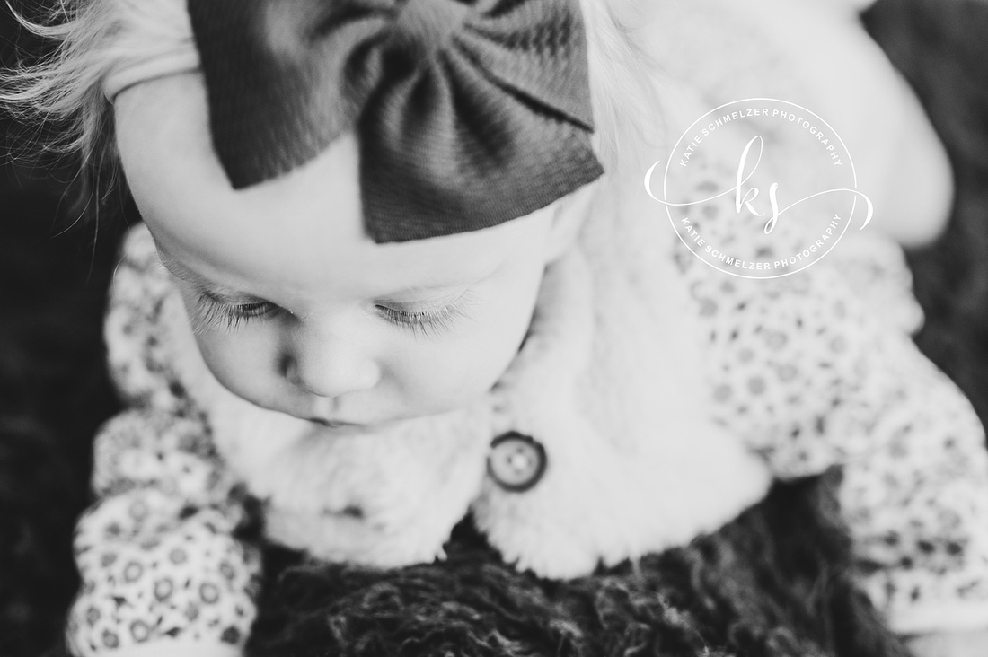 6 month Milestone Portraits of Iowa Baby Girl photographed by IA Newborn and milestone photographer KS Photography