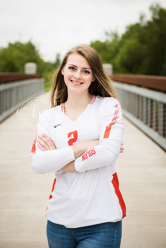 Senior portrait session at Lake McBride with Solon High School student and Iowa senior portrait photographer, KS Photography