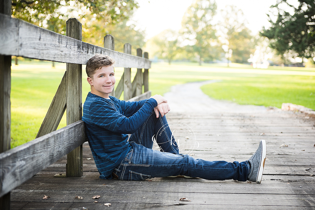 Senior portraits on local Tiffin, Iowa golf course with KS Photography