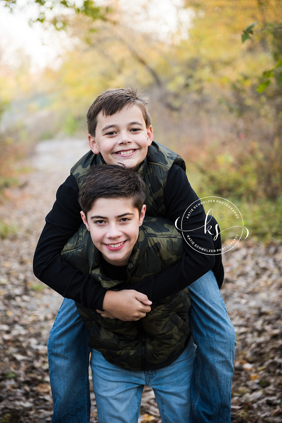 Iowa family portraits with KS Photography along Iowa marina and rock quarry 