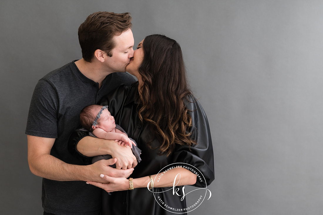 Iowa Newborn and Family Session photographed IA Newborn and Family Photographer KS Photography