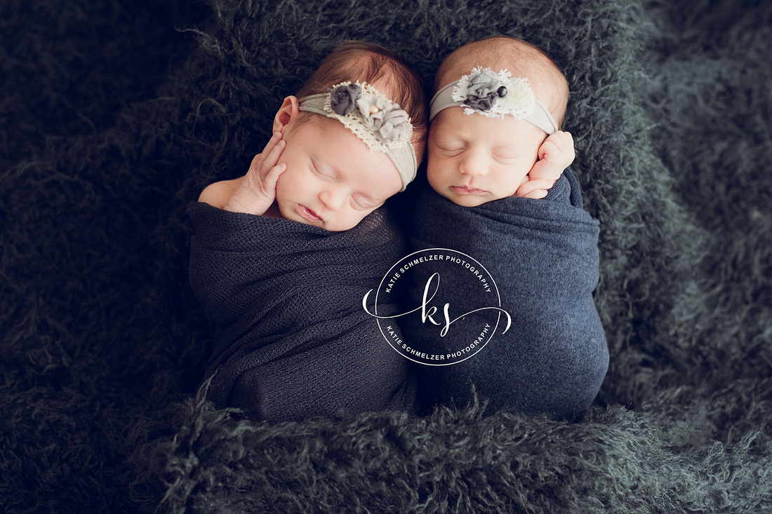 Iowa Twin Newborn and Family Session photographed by IA Newborn Photographer KS Photography