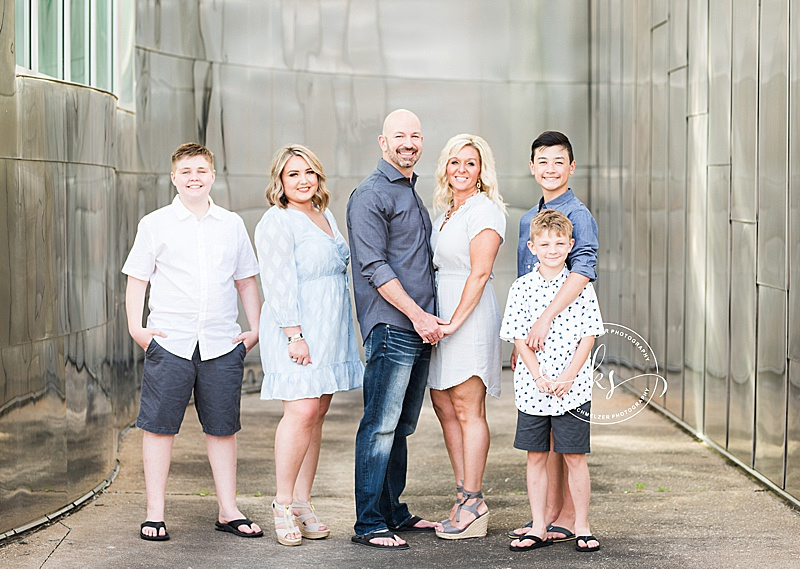 Chic and stylish downtown Iowa City family portraits with KS Photography