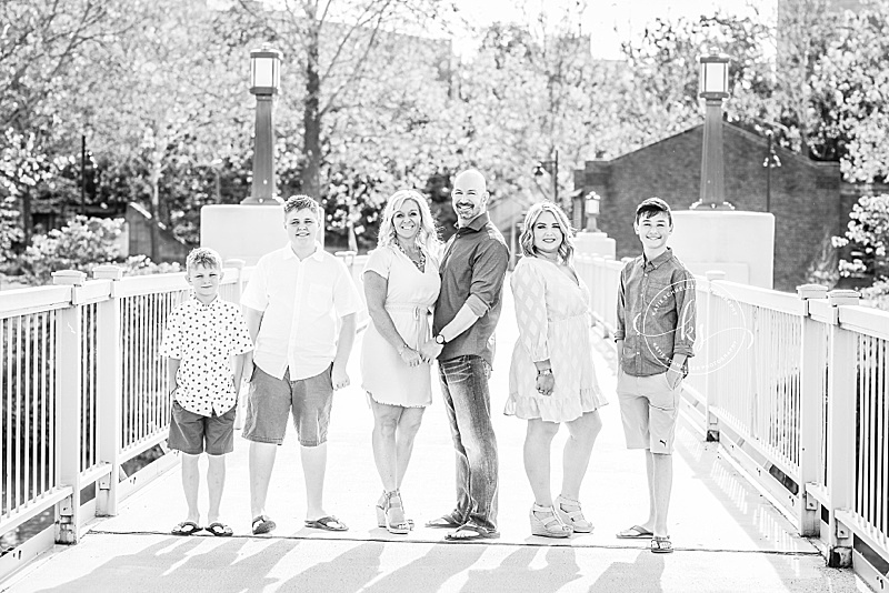 Chic and stylish downtown Iowa City family portraits with KS Photography