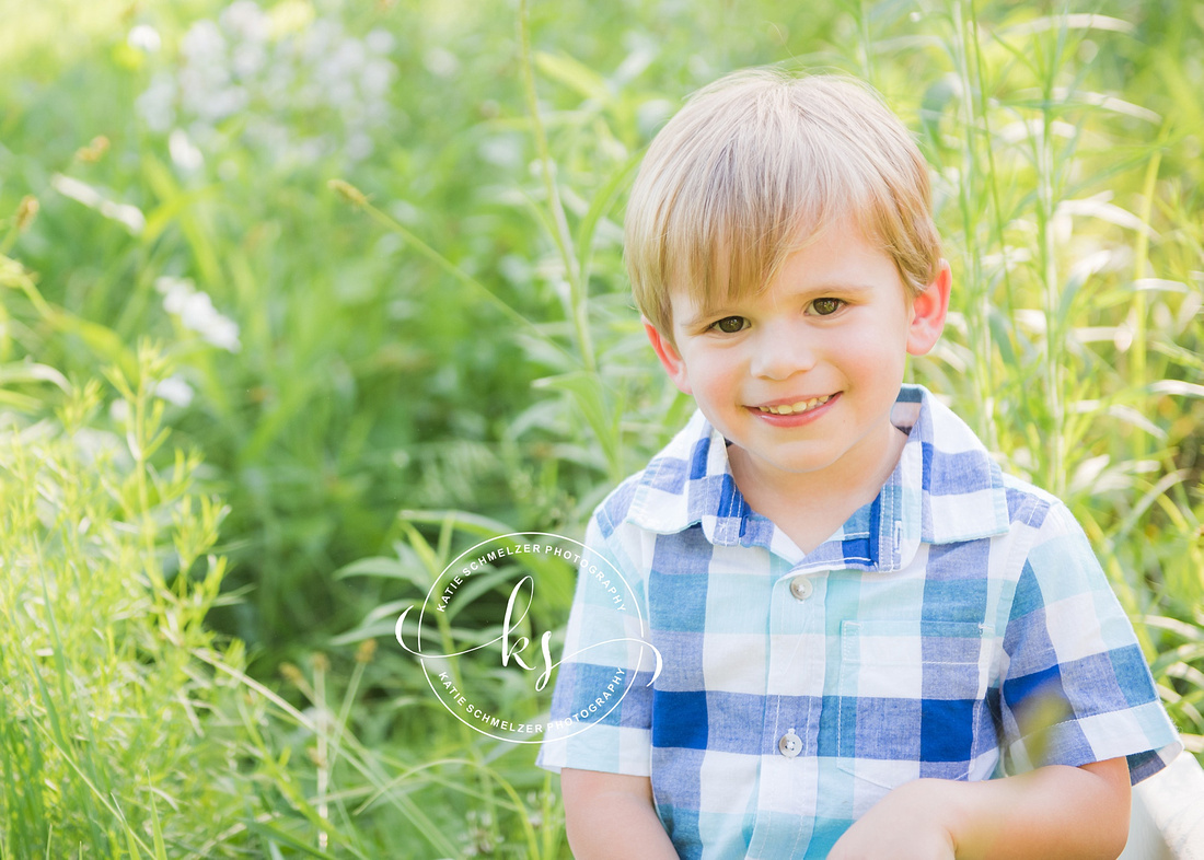 Summer mini session for siblings in Iowa with KS Photography