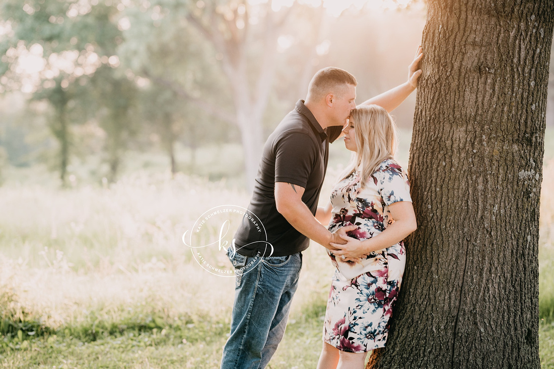 Kent Park maternity portraits with Tiffin IA maternity photographer KS Photography 