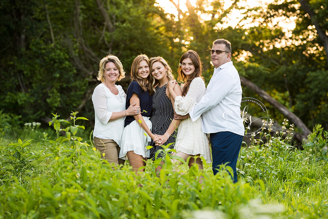 Iowa mini family portrait session with family of five photographed by Tiffin Iowa family photographer KS Photography