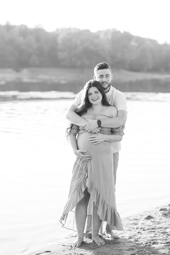 Kent Park Maternity Session with KS Photography