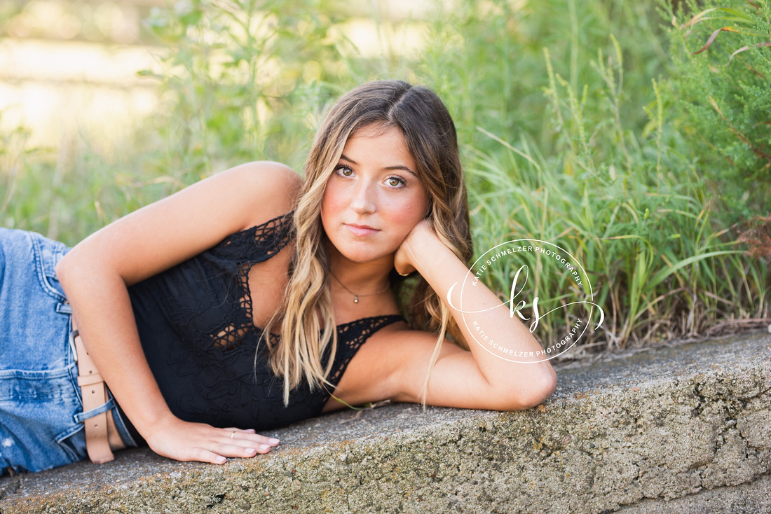 Senior portraits in Amana IA with KS photography