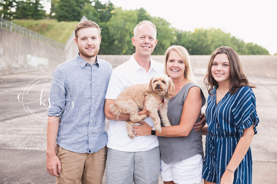 KS Photography photographs family portraits at the Coralville dam