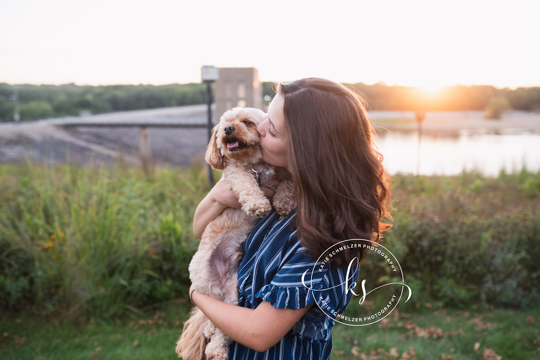 KS Photography photographs family portraits at the Coralville dam