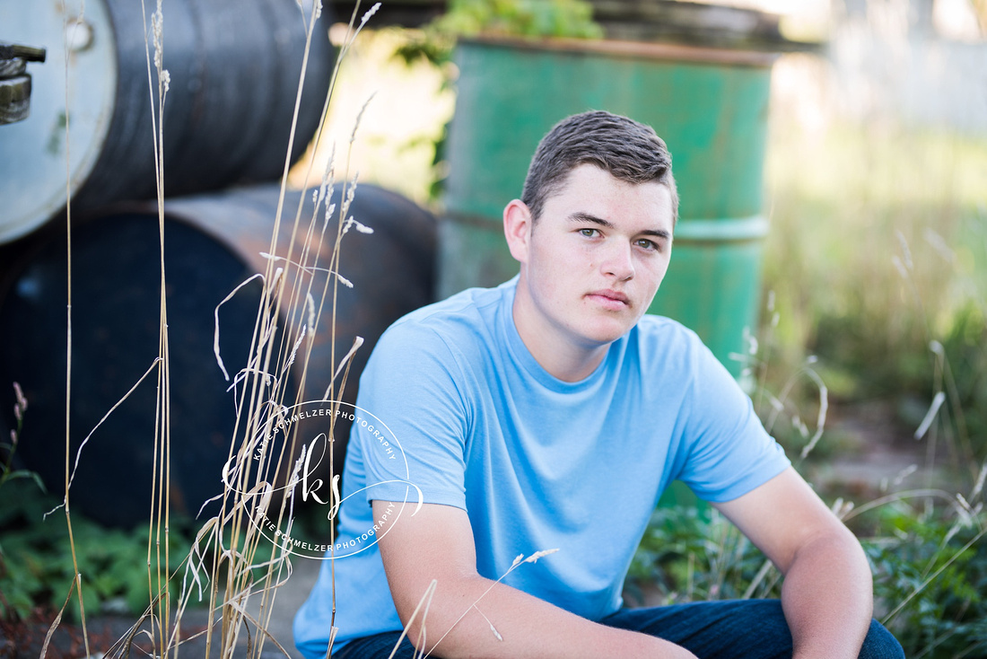 Colony Pumpkin Patch Senior Portraits in North Liberty with KS Photography