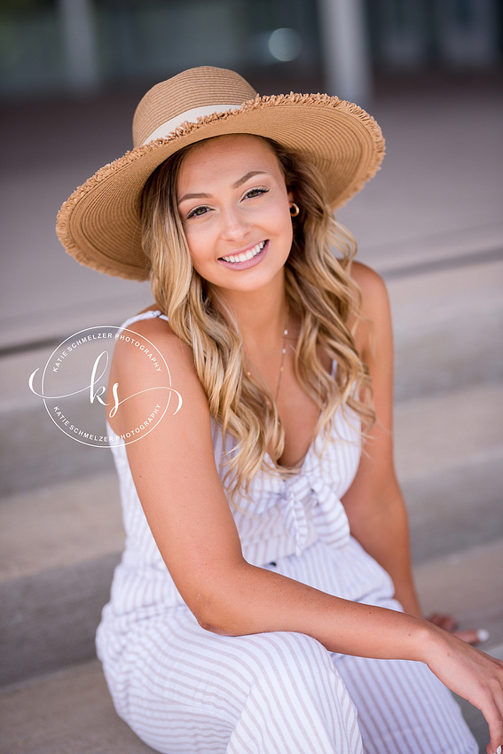 Stylish and chic senior portraits at Colony Pumpkin Patch with Tiffin IA photographer KS Photography