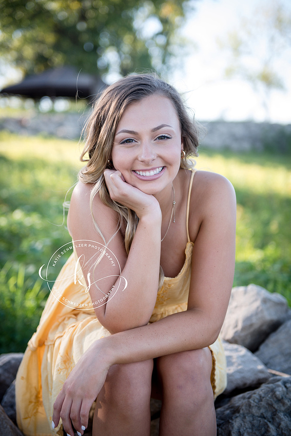 Stylish and chic senior portraits at Colony Pumpkin Patch with Tiffin IA photographer KS Photography