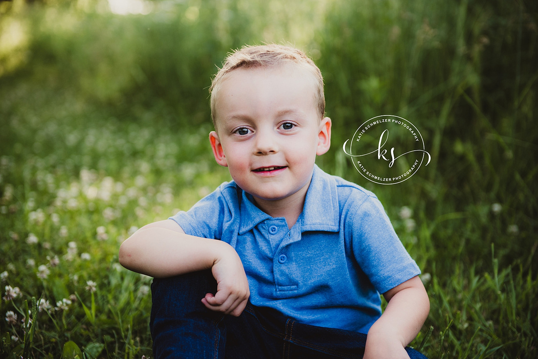 One Year Milestone and Family Portraits photographed by IA Family Photographer KS Photography