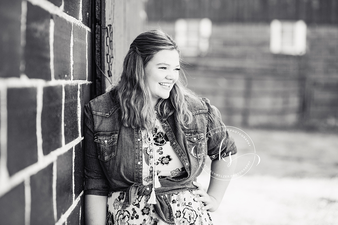 Oxford IA senior portraits with young lady on farm photographed by KS Photography